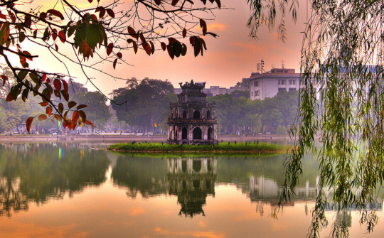 Thời tiết hôm nay ngày 30/8/2023: Cả ba miền xuất hiện mưa chiều tối và đêm, trưa chiều trời nắng.