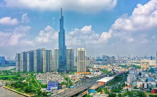 Cổ phiếu VIC được dự báo tăng 25%, kỳ vọng doanh số của VinFast sẽ tăng mạnh nửa cuối năm