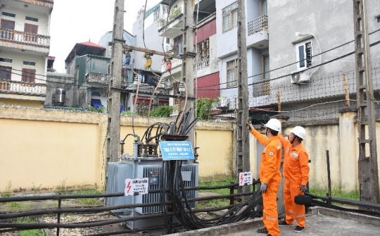Hơn 1.000 khách hàng  EVNHANOI tham gia điều chỉnh phụ tải điện