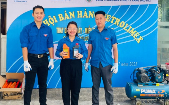 Đoàn Thanh niên B12 quảng bá hàng hóa, dịch vụ qua Ngày hội bán hàng Petrolimex