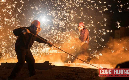 Nhu cầu chững, giá bán giảm tiếp tục thách thức ngành thép trong quý 3/2023