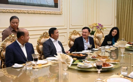 Quốc tế nổi bật: Ông Thaksin Shinawatra hiện đang ở Campuchia