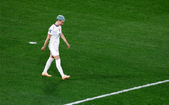 Đá hỏng phạt đền, ngôi sao tuyển Mỹ, Megan Rapinoe bị cựu tổng thống Donald Trump chỉ trích