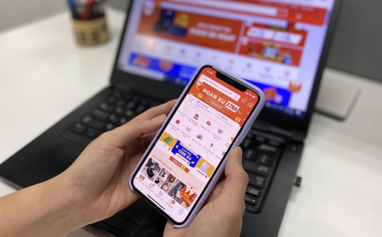 Các yếu tố ảnh hưởng đến phát triển thương mại điện tử đáp ứng yêu cầu phát triển bền vững ở Việt Nam