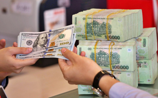 Không cần đổi tiền, người Việt Nam đã có thể dùng VND khi đến 5 quốc gia này