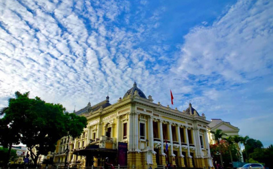 Thời tiết hôm nay ngày 12/9/2023:  Đà Nẵng nắng nóng, Hà Nội và Thành phố Hồ Chí Minh mưa vài nơi