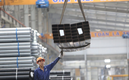 Giá thép hôm nay 11/9: Tiêu thụ thép tháng 8/2023 của VNSteel tăng 3%