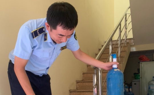 Hà Nội: Tiếp tục phát hiện số lượng lớn “khí” N20 không rõ nguồn gốc xuất xứ