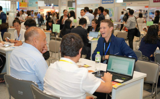 Tăng cường kết nối với các tập đoàn công nghiệp và năng lượng Hoa Kỳ