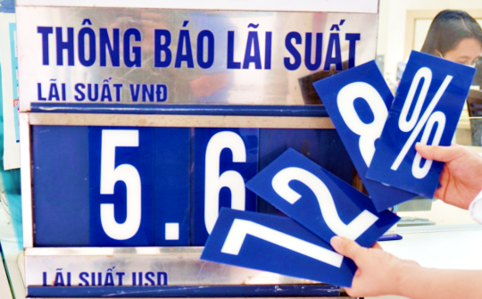 Hai ngân hàng lớn hạ lãi suất tiết kiệm xuống mức thấp nhất lịch sử