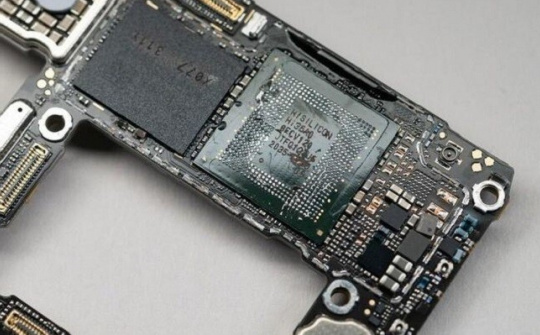 Huawei sử dụng công nghệ bộ nhớ cũ trên smartphone Mate 60 Pro