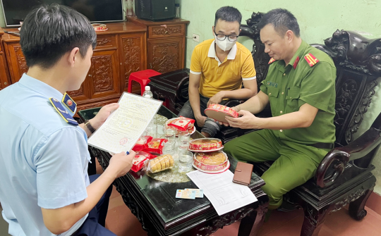 Quản lý thị trường Hà Nam: Phát hiện hơn 1500 sản phẩm bánh trung thu không rõ nguồn gốc xuất xứ