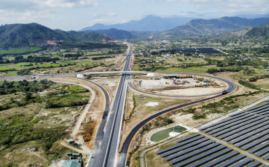 Đề xuất đầu tư dự án đường bộ cao tốc Nha Trang - Liên Khương