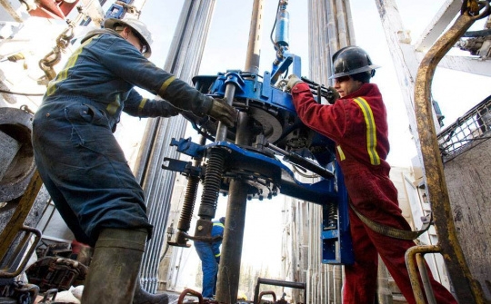 Giá xăng dầu hôm nay 19/9: Thế giới có thể thiếu hụt 2 triệu thùng dầu/ngày trong quý 4