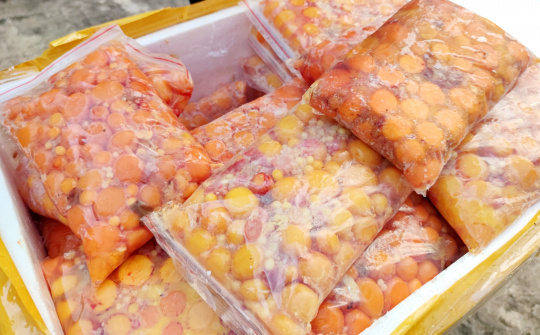 Lào Cai: Tạm giữ hơn nửa tấn trứng non không rõ nguồn gốc xuất xứ