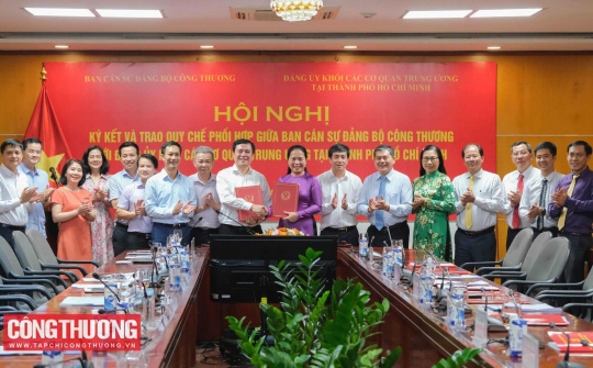 Đẩy mạnh phối hợp trong công tác đảng với Đảng ủy Khối các cơ quan Trung ương tại TP. Hồ Chí Minh