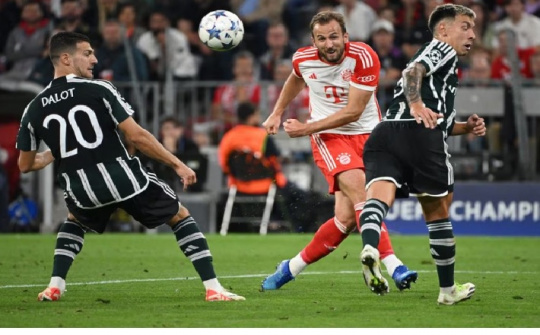 Man United sụp đổ sau trận thua Bayern