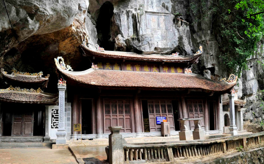 Khám phá ngôi chùa gần 600 năm tuổi ở Ninh Bình