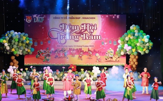 Con em người lao động Công ty DAP-Vinachem: Rộn ràng vui hội Trăng rằm