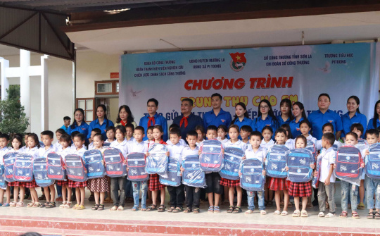 Viện Nghiên cứu chiến lược, chính sách Công Thương: Ấm áp Chương trình "Trung thu cho em"