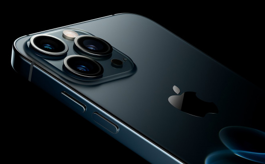 Vì sao iPhone 15 Pro Max chỉ có camera zoom quang 5x?