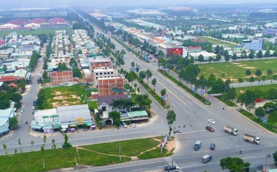 Bình Dương xây dựng chính sách hỗ trợ di dời 2.900 nhà máy vào khu công nghiệp