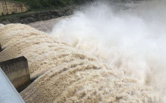 Mực nước hồ thủy điện ngày 25/9: Áp thấp nhiệt đới kèm mưa lớn, nước về thủy điện miền Trung tăng nhanh