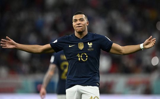 Real Madrid lên kế hoạch chiêu mộ Haaland và Mbappé