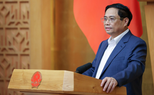 Chính phủ chọn kịch bản tăng trưởng GDP 6% cho năm 2023