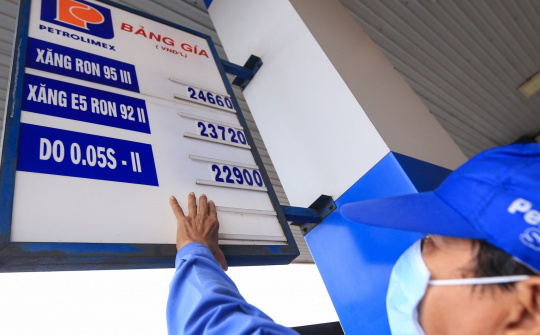 Giá xăng dầu hôm nay 5/9/2023: Giá xăng dao động nhẹ, liệu có theo đà tăng mạnh của thế giới?