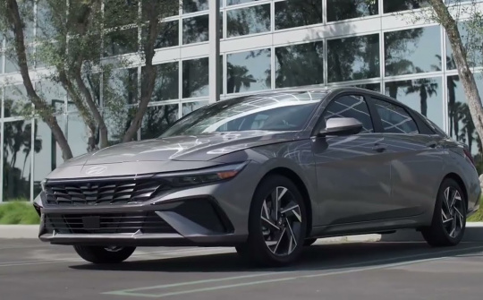 Hyundai Elantra 2024 ra mắt: Thiết kế nâng cấp, nhiều trang bị hấp dẫn