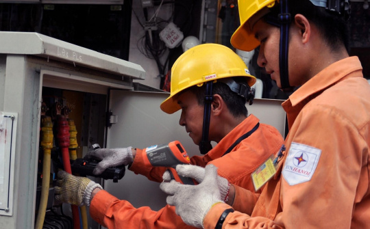 Áp dụng mẫu hợp đồng mua bán điện sinh hoạt mới từ 16/10/2023