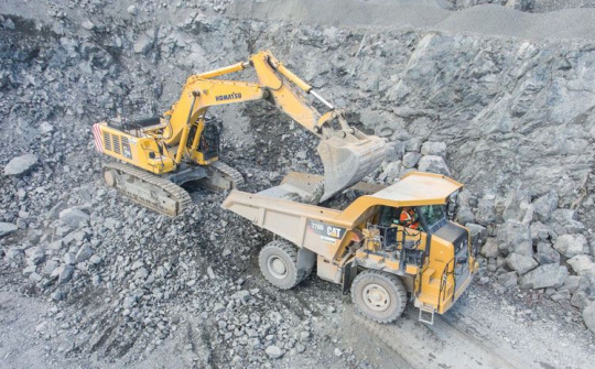 Tổ chức liên quan đến Chủ tịch Đá Hóa An (DHA) muốn nâng sở hữu lên 25%