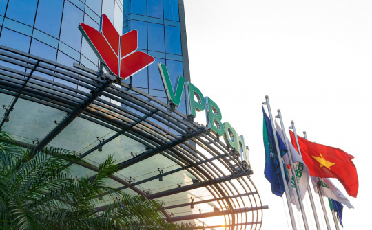 FE Credit báo lãi, lợi nhuận 3 quý của Ngân hàng VPBank (VPB) đạt gần 13,9 nghìn tỷ đồng