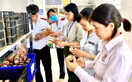 Hà Nội: Thanh tra, kiểm tra 110 vụ an toàn thực phẩm và vật tư nông nghiệp