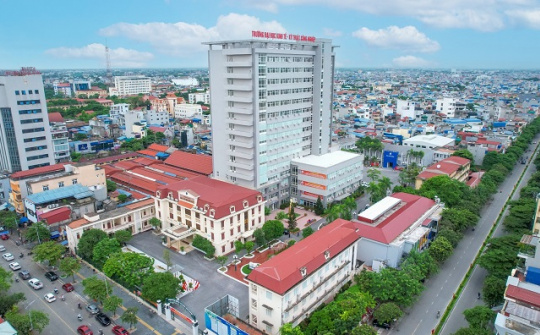 Trường Đại học Kinh tế Kỹ thuật - Công nghiệp: Chuyển mình trong dòng chảy của cuộc CMCN 4.0