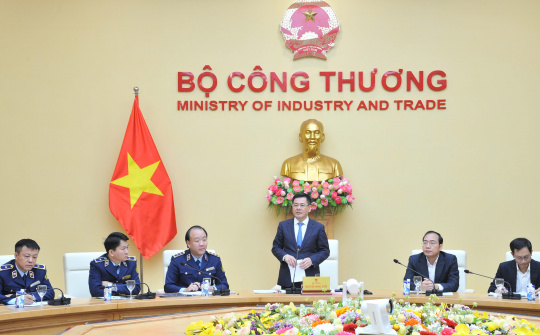 Bộ trưởng Nguyễn Hồng Diên: Tập trung đấu tranh, hạn chế tới mức thấp nhất tình trạng buôn lậu, gian lận thương mại