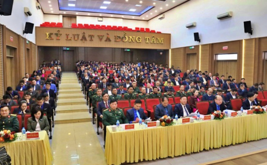 Than Hà Tu: Khen thưởng đảng viên tròn 25 tuổi Đảng và các tập thể, cá nhân có thành tích xuất sắc