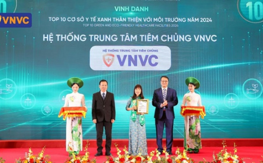VNVC được vinh danh top 10 doanh nghiệp xanh và phát triển bền vững 2024