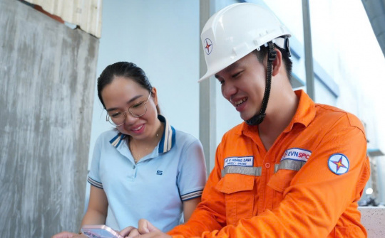 Nỗ lực triển khai Đề án 06 đã mang đến lợi ích cho cả EVN và khách hàng