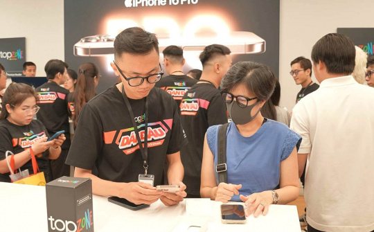 Thế giới Di động (MWG) tiến sát mục tiêu doanh thu năm, mảng ICT dần khởi sắc