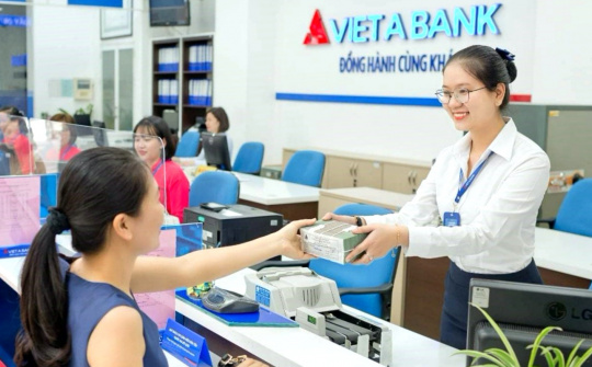 Ngân hàng Việt Á (VAB): Muốn niêm yết trên HoSE/HNX, tăng vốn thêm 39%