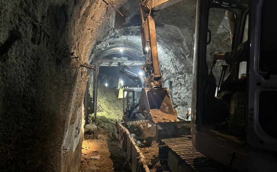 Huy động tối đa nguồn lực khắc phục sự cố sạt lở hầm Bãi Gió