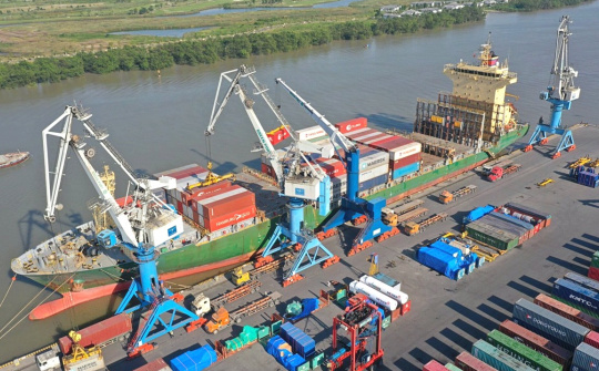 Công ty con lãi kỷ lục, Container Việt Nam (VSC) hưởng lợi lớn