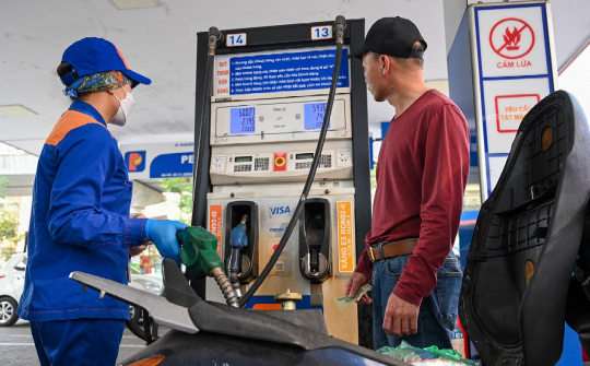 Đề xuất sửa đổi một số quy định trong kinh doanh xăng dầu