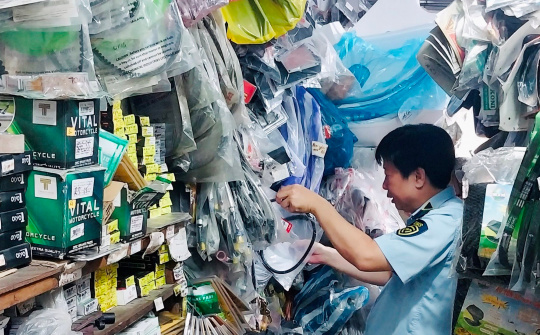 Cục QLTT thành phố Đà Nẵng: Xử phạt và buộc tiêu hủy đối với hàng hóa giả mạo nhãn hiệu HONDA, YAMAHA