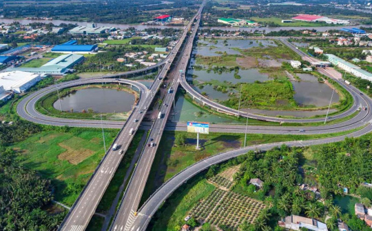 Chuyển nhượng quyền thu phí sử dụng hạ tầng giao thông đường bộ tối đa 10 năm