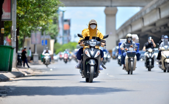 Thời tiết hôm nay ngày 28/4/2024: Nắng nóng bao trùm Hà Nội, Đà Nẵng, TP. Hồ Chí Minh chiều tối có thể có mưa