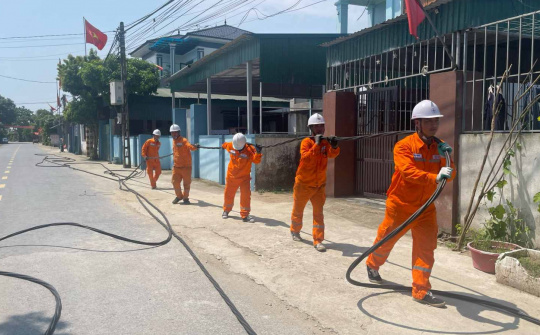 Công ty Điện lực Nghệ An: Chủ động đảm bảo cung cấp điện mùa nắng nóng 2024