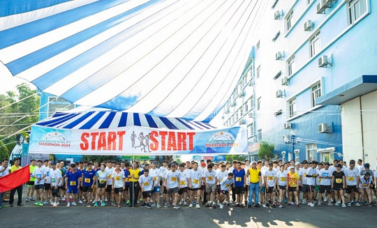 Vinachem Marathon 2024: Cụm thi đua số 5 thổi bùng khí thế